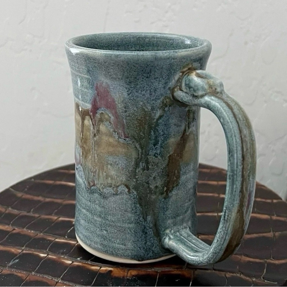 Studio Pottery Hand Thrown Mug Signed Calhoun 4.5” - Picture 4 of 9